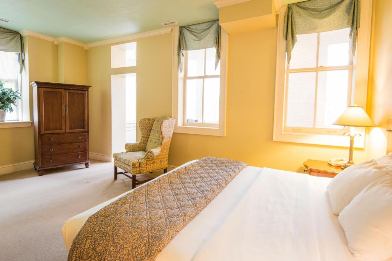 Fort Harrison State Park Inn Indianapolis Room photo
